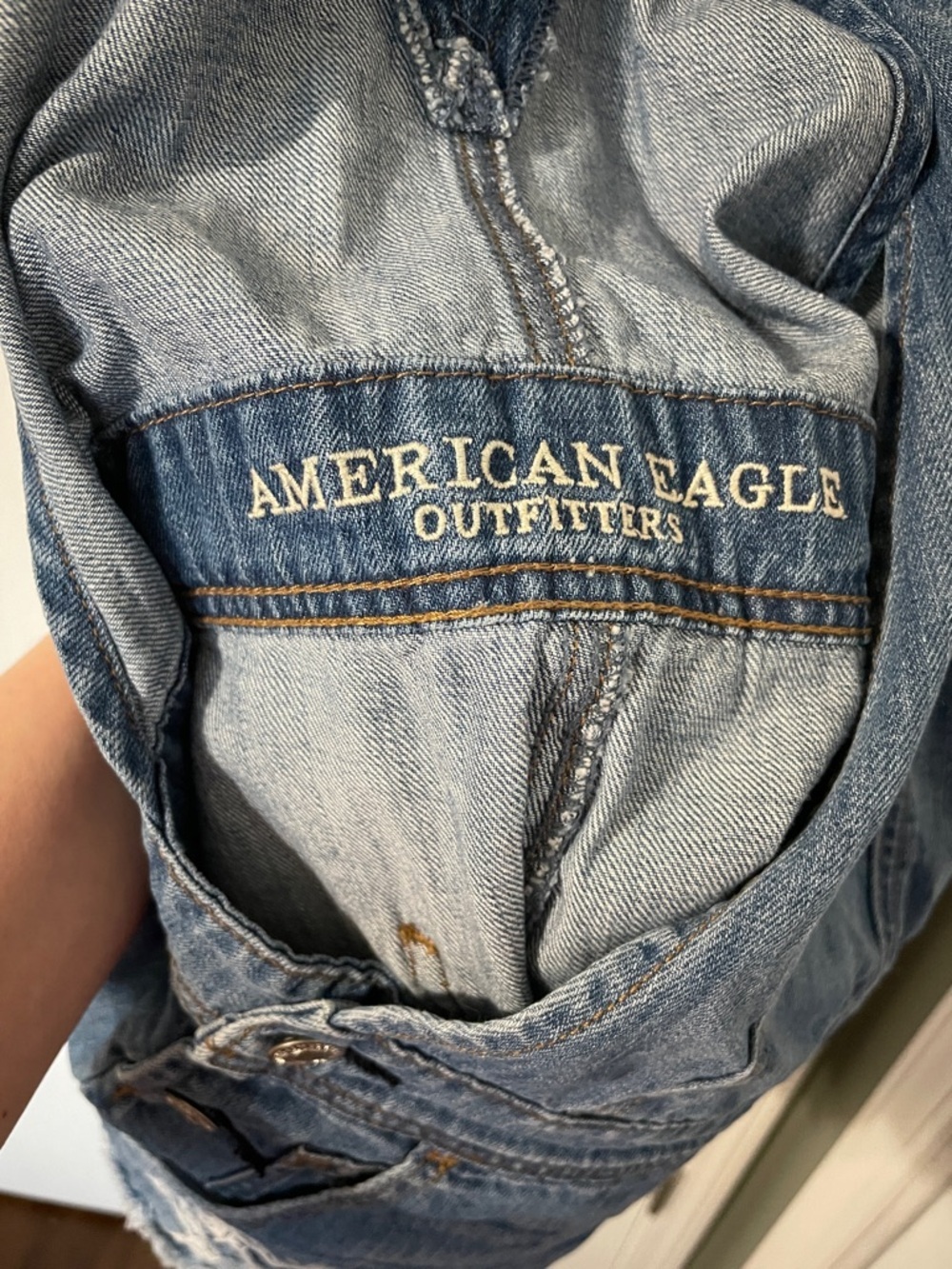 American Eagle Outfitters Medium Wash Denim Short Overalls Front Bibs Size XS - Picture 5 of 6
